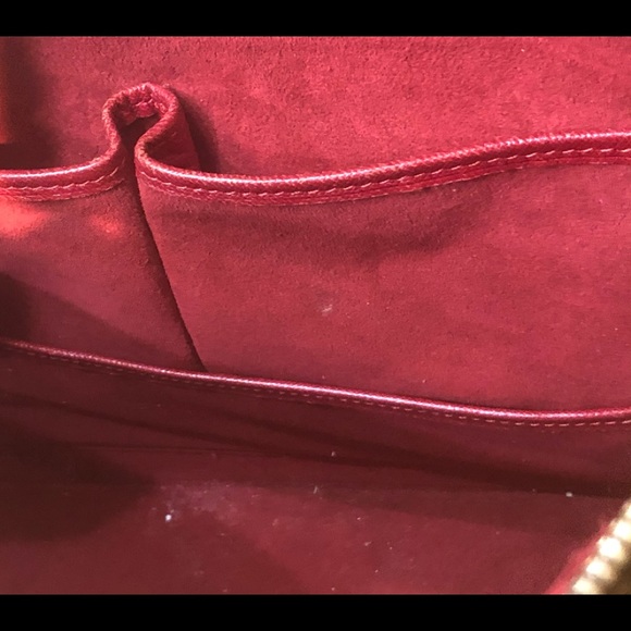 Gorgeous Sharon Stone Louis Vuitton hobo style! - Picture 2 of 10